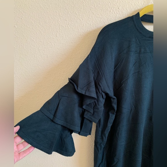 Olivaceous Black Top With Triple Bell Sleeves NWT🌴 - Picture 2 of 7